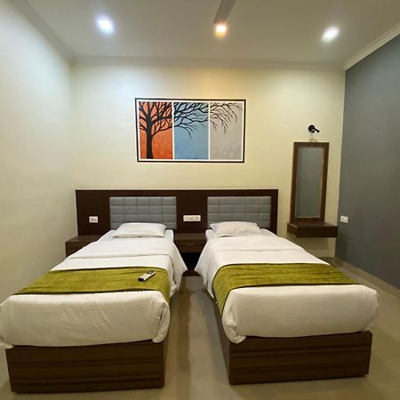 Muziris Manor Residency Hotel Kochi Luaran gambar