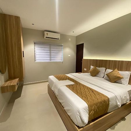 Muziris Manor Residency Hotel Kochi Luaran gambar