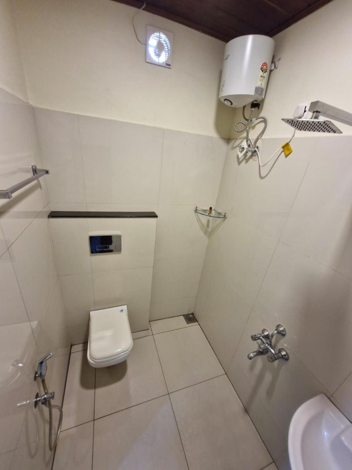 Muziris Manor Residency Hotel Kochi Luaran gambar